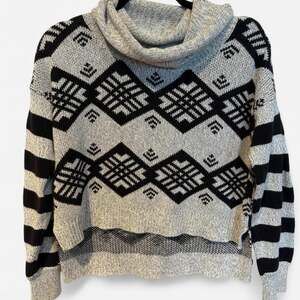 Tea Collection Women's Multi Sweater